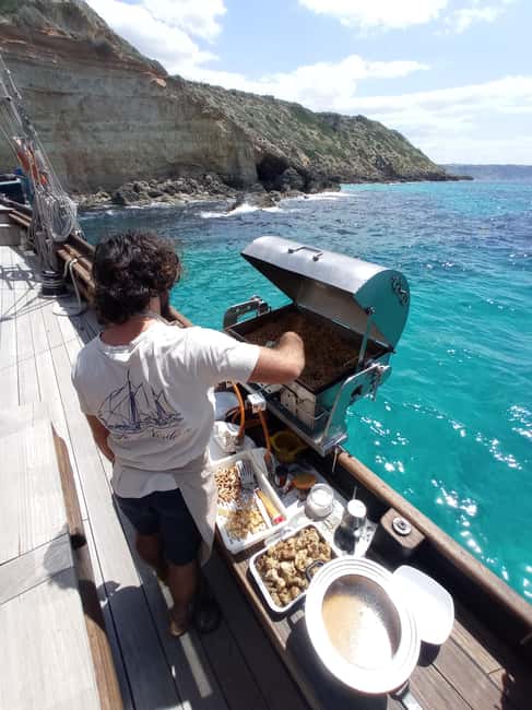 Palma de Mallorca: Wooden Sailboat; Food, Views & History - Water sports you’ll actually use: snorkel, kayak, paddle board, and bow swings