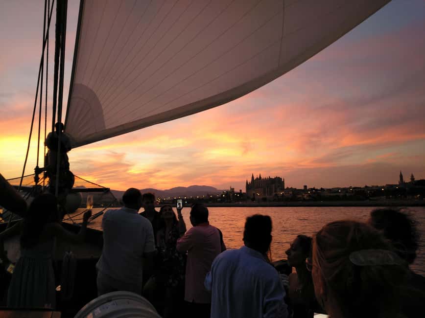 Palma de Mallorca: Wooden Sailboat; Food, Views & History - Who this tour suits best