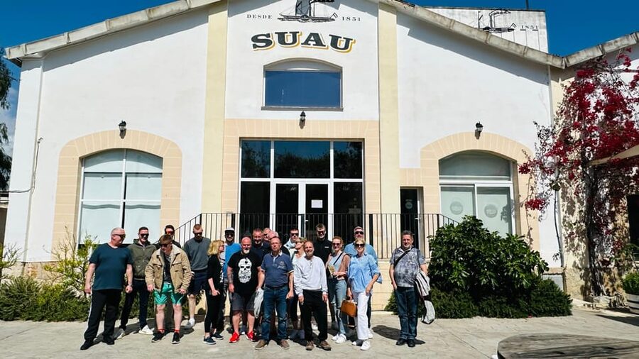 Palma: Distillery Tour with 3 Spirits and Tapas Tasting - Getting there from Palma city center: simple transit and easy parking