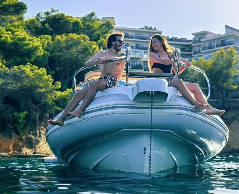 Palma Mallorca: Private Boat Trip with Water Toys & 25 Coves - A suggested loop through Punta Negra, Palma Nova, and Magaluf