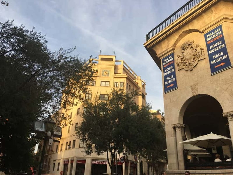 Palma Old Town Insider Tour with visit of the Cathedral - Almudaina Palace and the Royal Gardens: power with a softer edge