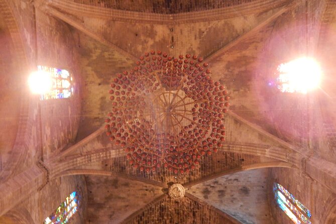 Palma Old Town & The Cathedral of Mallorca with Mallorcan pastry - Santa Eulàlia and Sant Francesc: sacred spaces with local flavor
