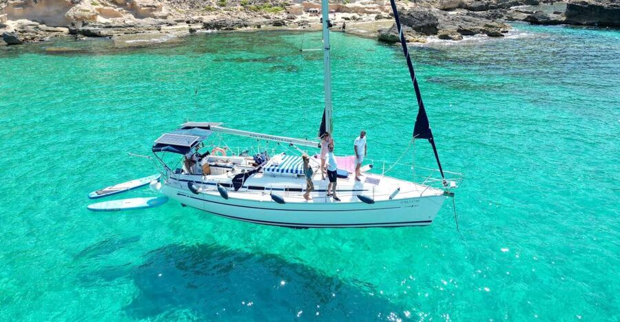 Palma: Private Sailing Boat Excursion with Optional Paella - From the meeting point to sail time: what starts the day