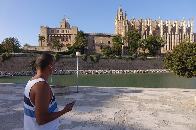 Palma's Alternative History: A Self-Guided Audio Walk - VoiceMap app reality check: good tech, but plan for quirks