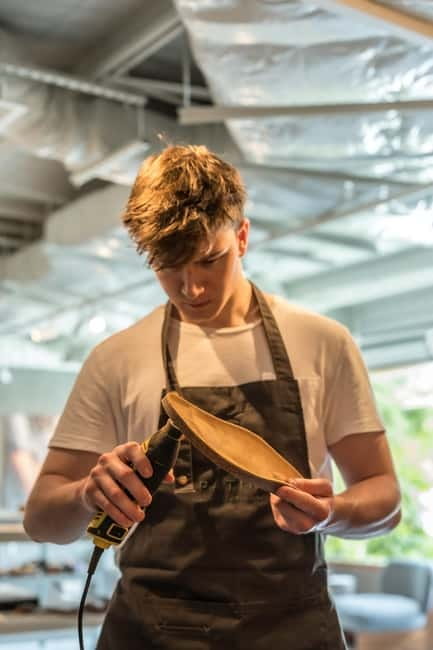 Palma, Santa Catalina: Sandal-Making Workshop - Your 3-Hour Sandal-Making Flow: Choosing Fit, Then Cutting and Sticking