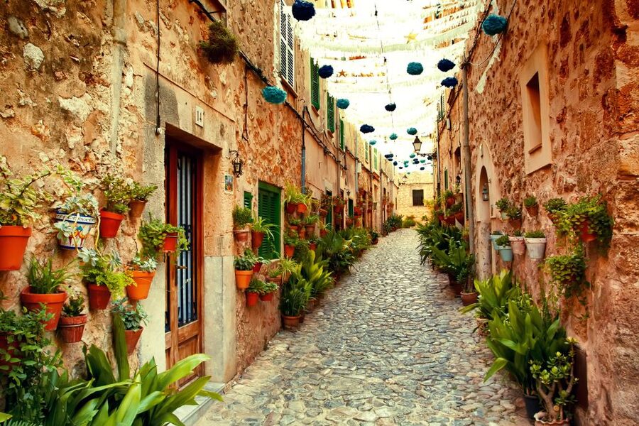 Palma: Tramuntana Full-Day Tour with Sóller Train and Lunch - Price and what $230 buys you (and where optional costs appear)