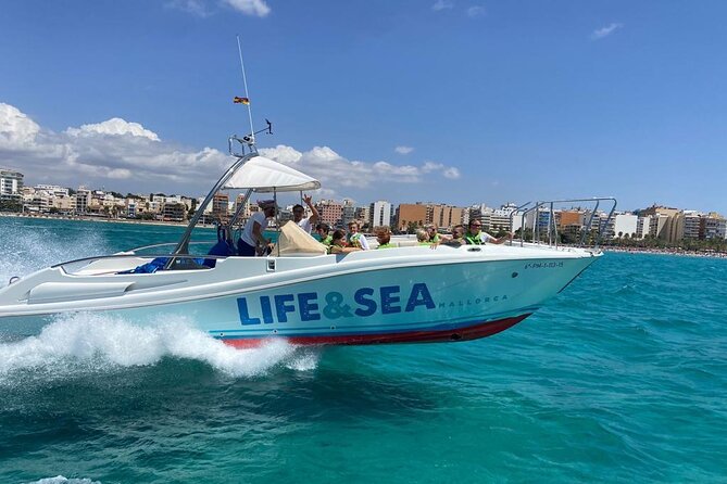 Parasailing in the Bay of Palma - Parasailing in the Bay of Palma: what that 50-meter ride is like