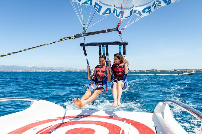 Parasailing in the Bay of Palma - Getting harnessed: the intro that makes it feel safe