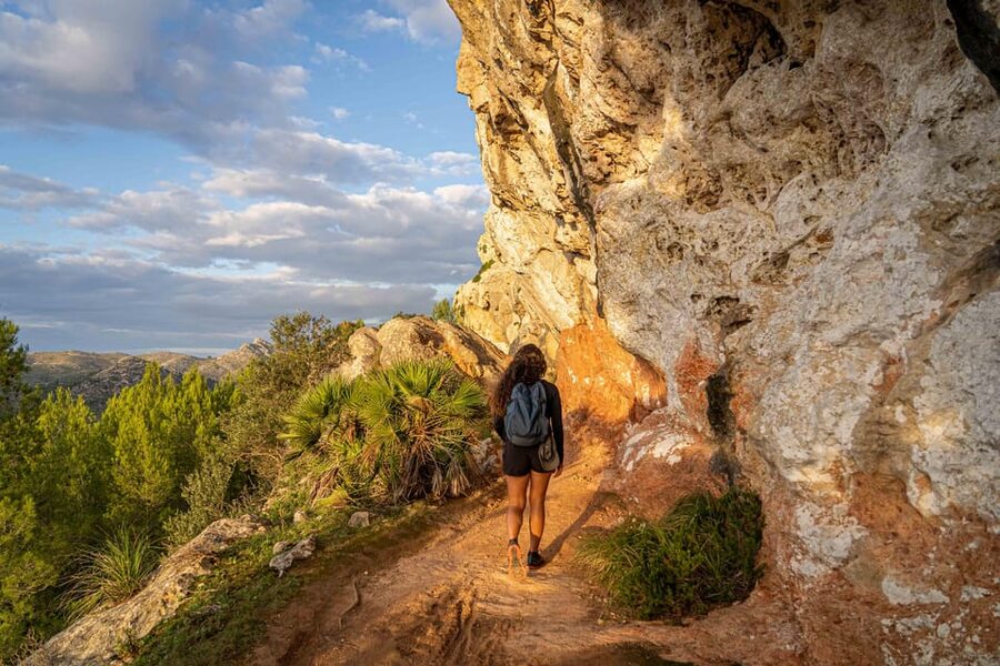Port Andratx: Guided hiking tour into the sunset to Sant Elm - Who should book this hike from Port Andratx, and who should skip it