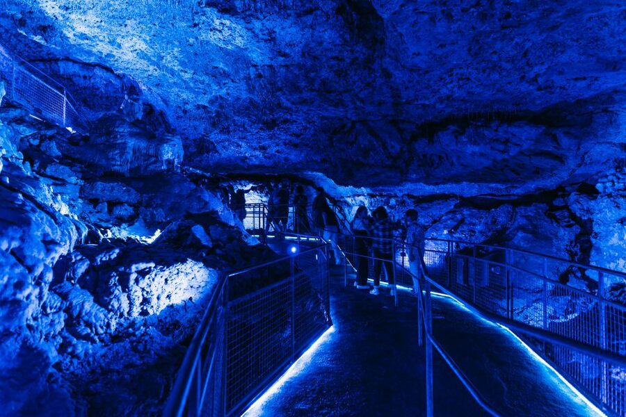 Porto Cristo: Caves of Hams Entry Ticket - The Big Moment: Pit of Hell and the Genesis-Style Projection