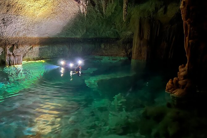PREMIUM TOUR : Enjoy aquatic caves with caving guides - Mallorca’s aquatic caves: why this tour feels different