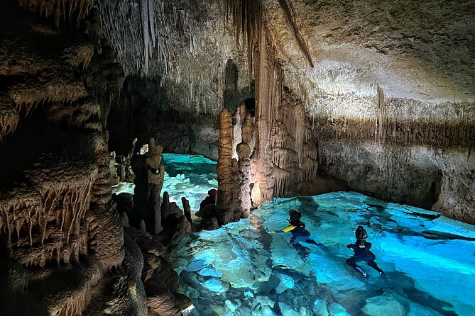 PREMIUM TOUR : Enjoy aquatic caves with caving guides - Who should book this caving tour in Mallorca