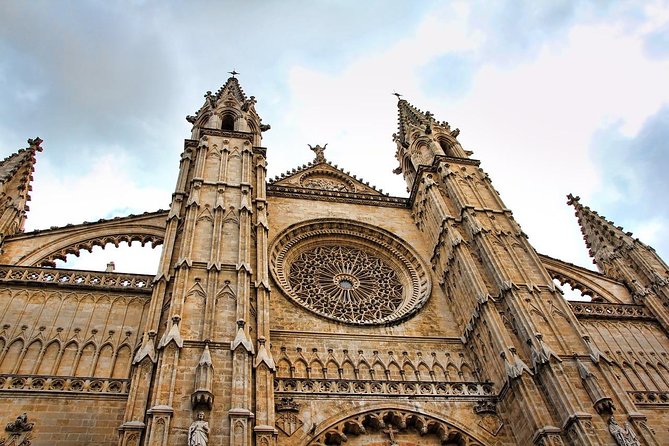 Private 4-hour tour of Palma de Mallorca w/ driver & guide (Hotel/port pick up) - Quick hits before you book