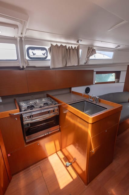 Private and exclusive sailboat in and around the Bay of Palma - Snorkeling and paddle boarding: included, and worth planning for