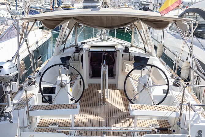 Private sailing yacht by the Bay of Palma and nearby coves - Key things to know before you go