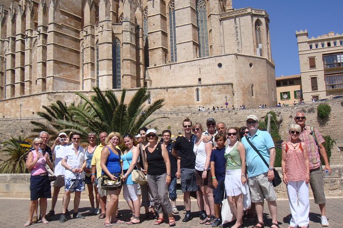 Private Tour: Palma de Mallorca Old Town - Start at Parc de la Mar and Get Oriented Fast