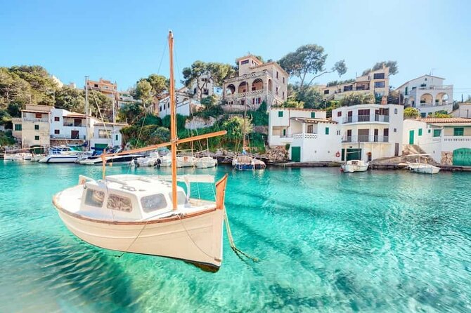 Private Transfers from Palma de Mallorca Airport PMI to Palma in Luxury Van - The van experience: private, group-friendly, and actually comfortable