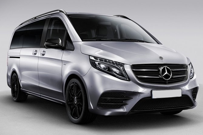 Private Transfers from Palma de Mallorca Airport PMI to Palma in Luxury Van - The safety and hygiene details that matter right after landing