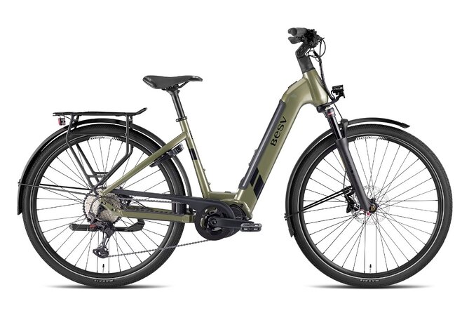 Rental bicycles - Group Ride Notes: Guides Like Marianne and Jur Jan (When Included)