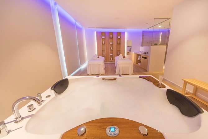 Romantic couple massage + SPA entry and private jacuzzi with cava - Value check: is $250.85 per group actually fair?