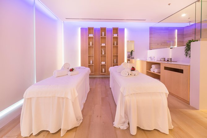 Romantic couple massage + SPA entry and private jacuzzi with cava - Who this suits best (and who might want something different)