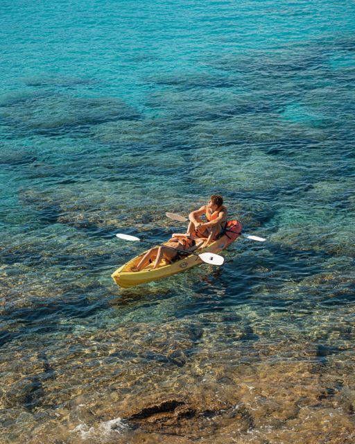 Sant Elm: Guided kayak tour to the island Dragonera - The natural harbour stop and Dragonera Museum walk