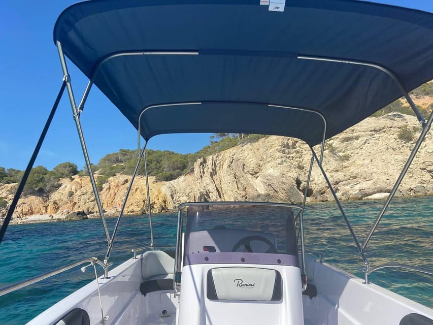 Santa Ponsa: Private Boat Rental with Driving Instructions - The 2-hour captain training: what you learn before you go