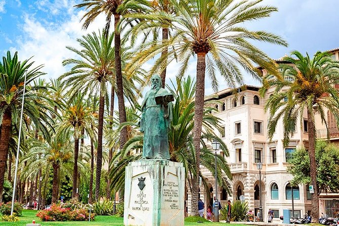 Self-Guided Audio Tour - The Kingdom of Mallorca - How the Ramon Llull voice changes your Palma walk