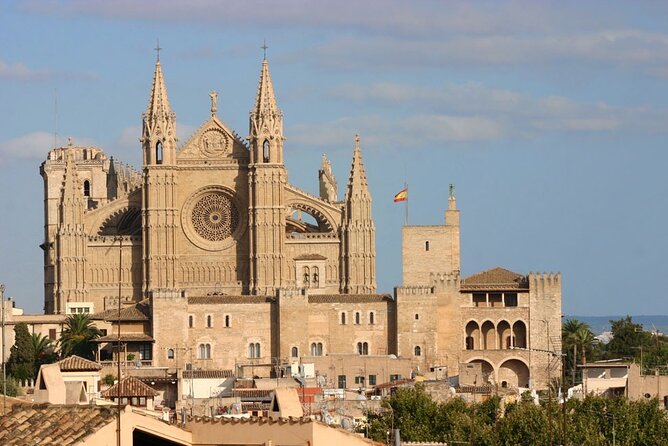 Self-Guided Audio Tour - The Legends of Palma - The Arabian-fort-to-palace moment and Plaça de la Mar