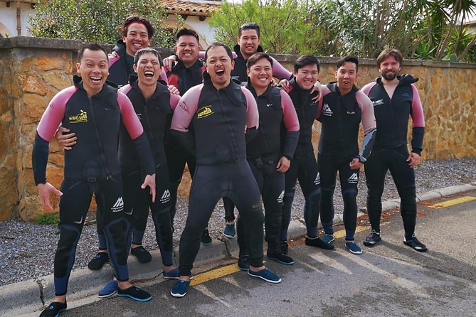 Small-Group Cliff Jumping Experience in Mallorca - Guide style is a real factor here