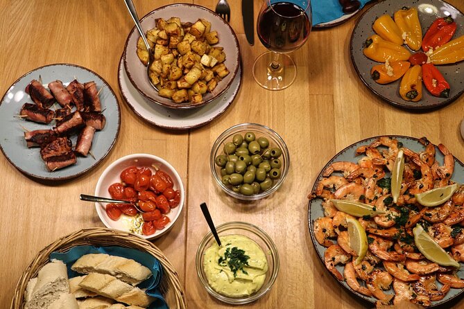 Spanish Cooking Class Palma meals+drinks 7 dishes Full meals - How the 3-hour kitchen flow actually feels