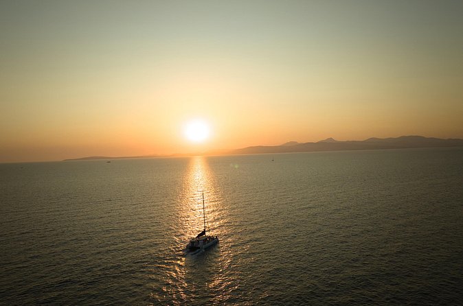 Sunset Sailing Catamaran with BBQ along the Coasts of Mallorca - Who this Mallorca sunset catamaran suits best