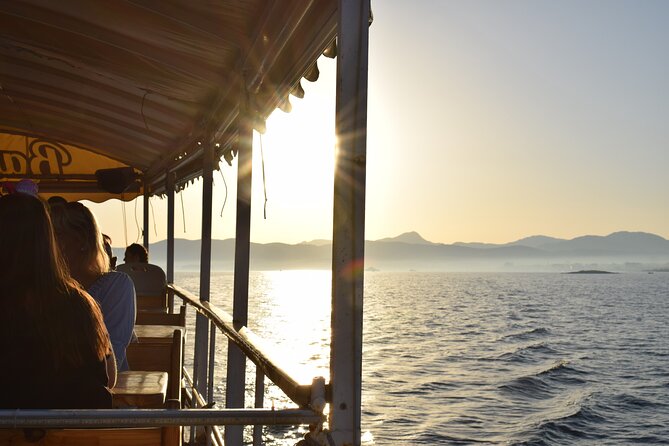 Sunset Tour Mallorca: Sunset boat trip with music & good atmosphere - Why the Golden Hour Works on Palma’s Bay