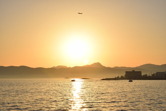 Sunset Tour Mallorca: Sunset boat trip with music & good atmosphere - Bay of Palma to Playa de Palma: Seeing the Coast in Motion