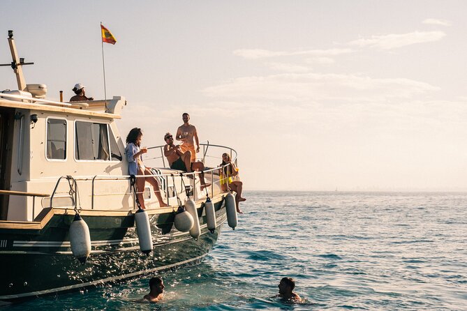 Traditional Boat Sailing Tour from Port of Palma - Gear, the Skipper’s Role, and Why Small Matters