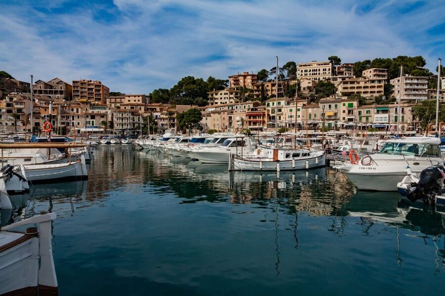 Tramuntana Small Group Tour - Soller, Deiá, Valldemossa - Pick-up in the Palma area: convenience with one small catch