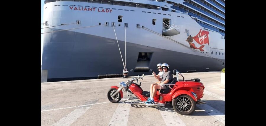 V8 Trike Tour mit Fahrer/Guide für max 4Gäste - Pickup From Cruise Ships and Hotels Without Port Stress