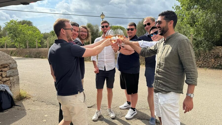 Weinsonntag auf Mallorca - The 4-Wine Tasting: Whites, Rosé, Then Red